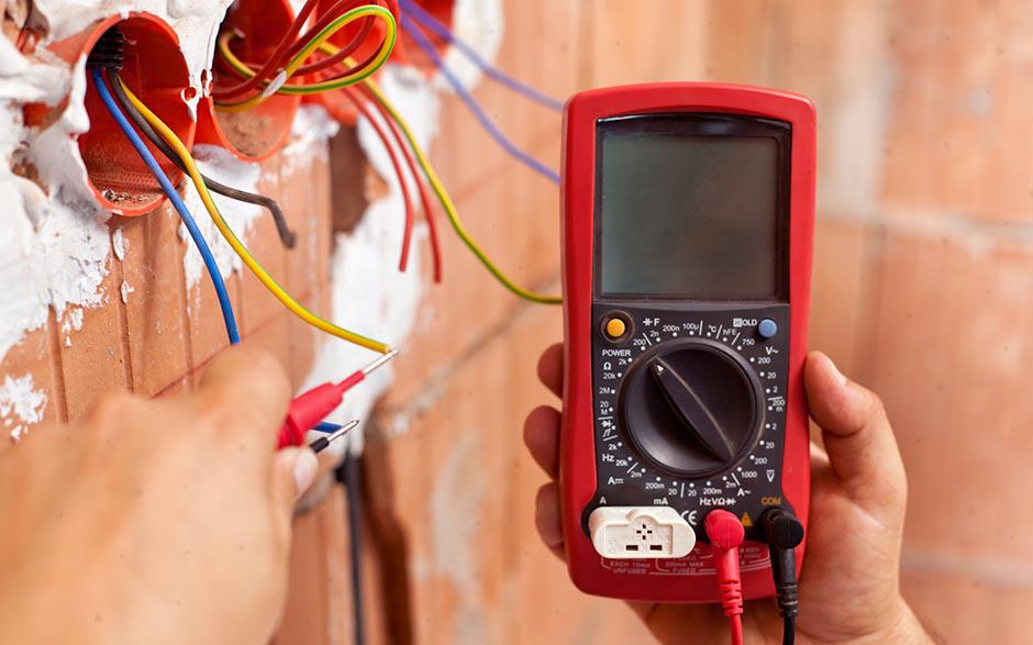 électricien dans le bâtiment Paris 1